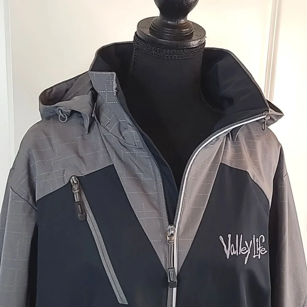 North End Valley Life  EZEM system sz L/G jacket/windbreaker NWOT